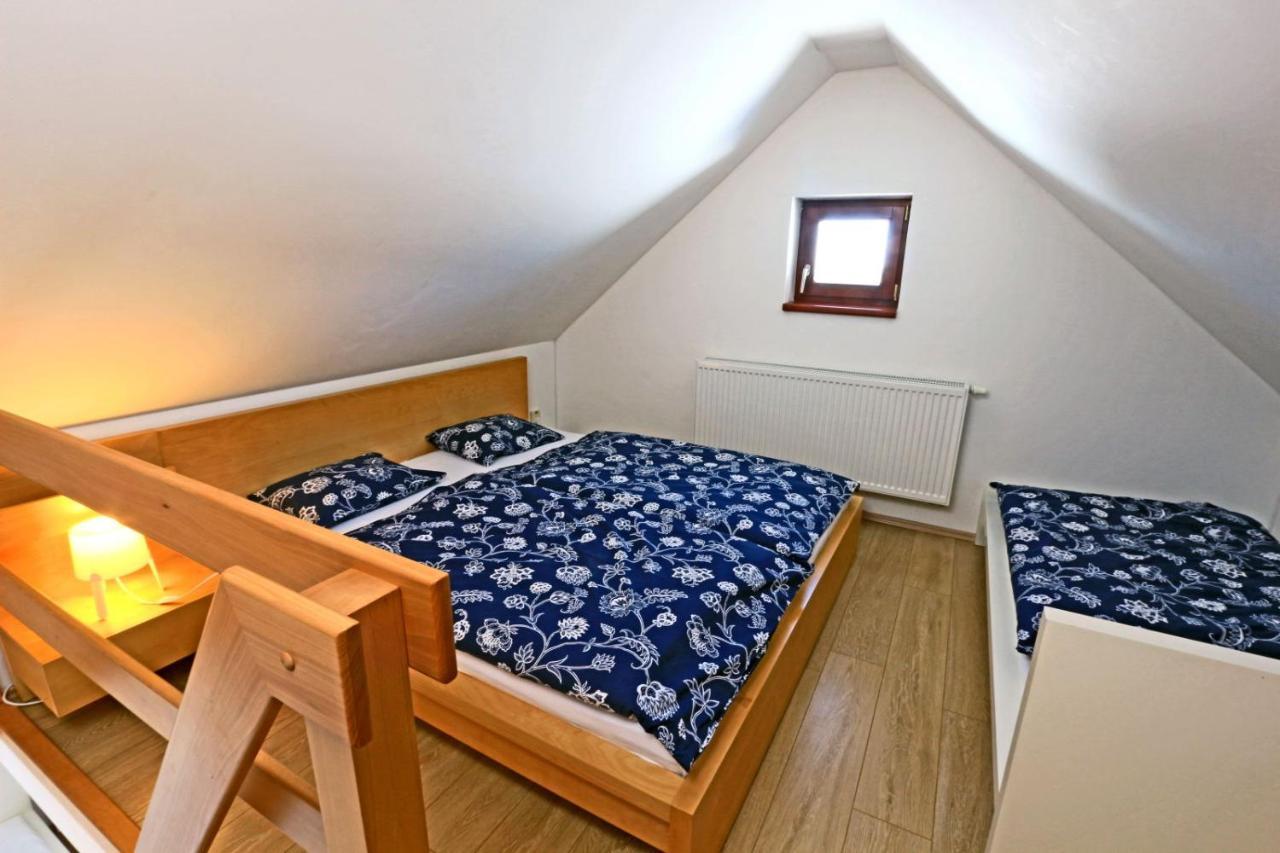 Apartmany Fox Bozi Dar Exterior photo